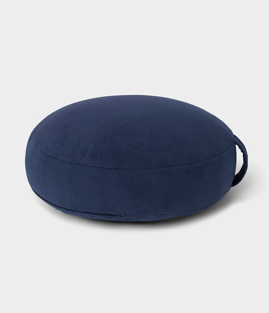 4D201W030-Props-ENLIGHT-MEDITATION-CUSHION-MIDNIGHT-03_4e545a40-538f-4119-a476-64a5436b69aa.jpg